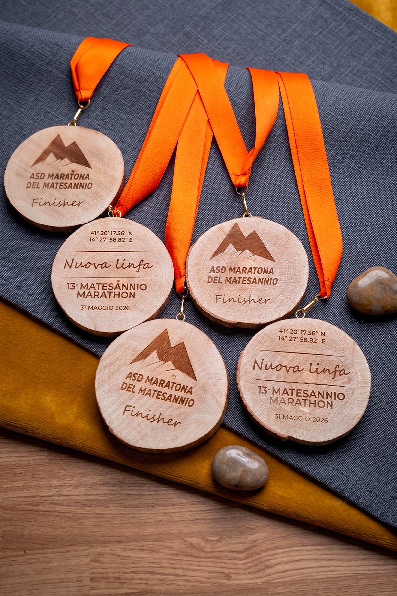 Medaglia legno finita XIII edizione Matesannio Marathon